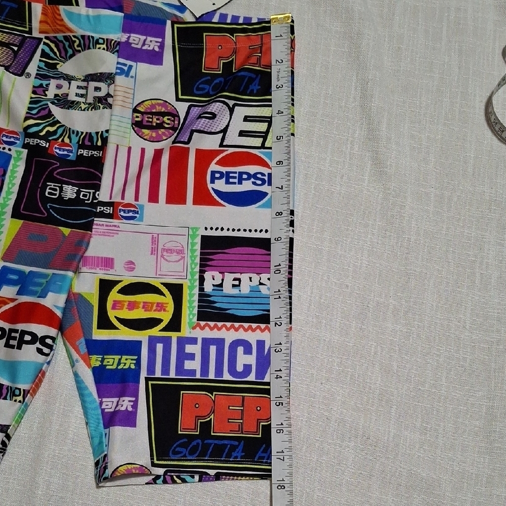 NWT Pepsi Multicolor Logo Panel Biker Shorts Size M - Picture 5 of 7